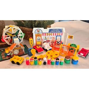 Vintage Fisher Price Music Box Ferris Wheel 1966 9 little people Main Street Lot